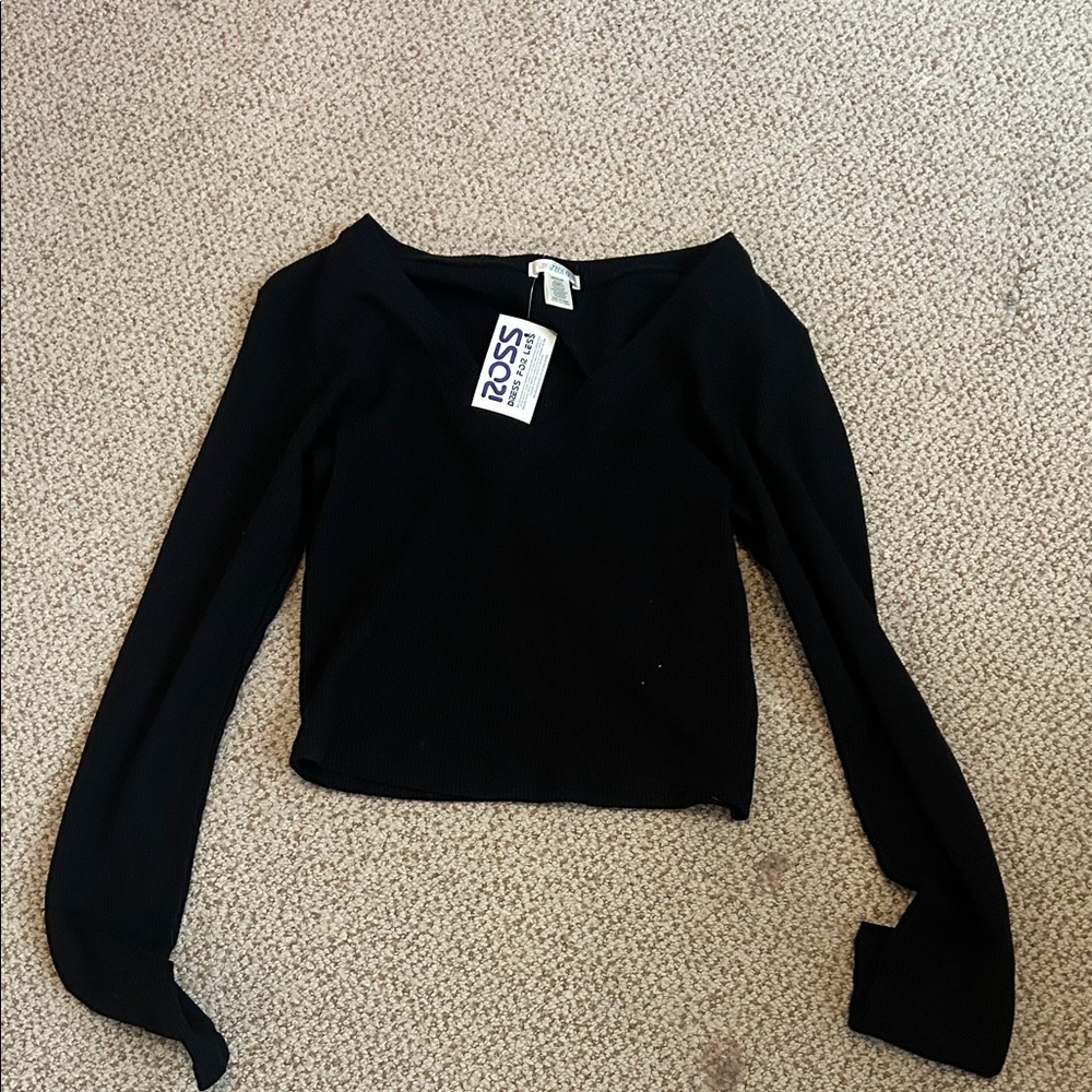 Black Long Sleeve Ribbed Crop Top